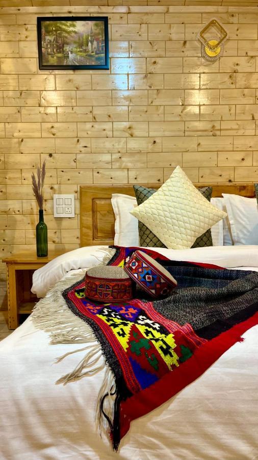 Tree House Latos Tandi Hotel Jibhi Ngoại thất bức ảnh